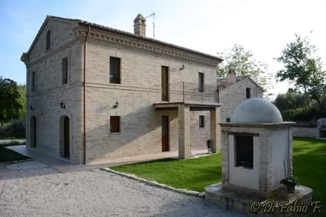 L' Antico Pozzo Country House Monsampietro Morico Luaran gambar